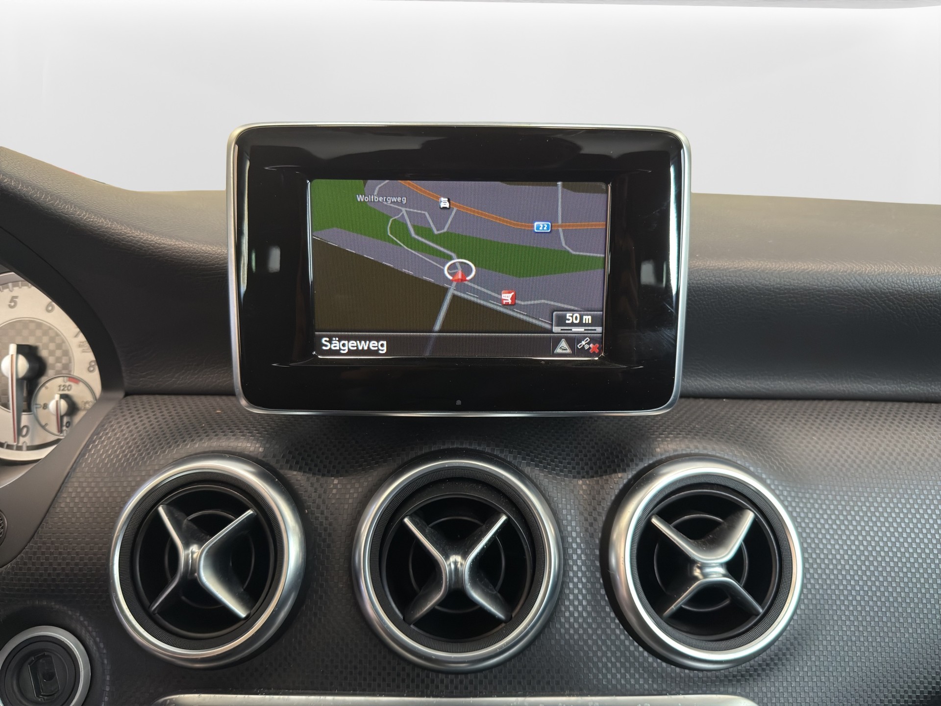 MERCEDES-BENZ A 200 Urban-image-12