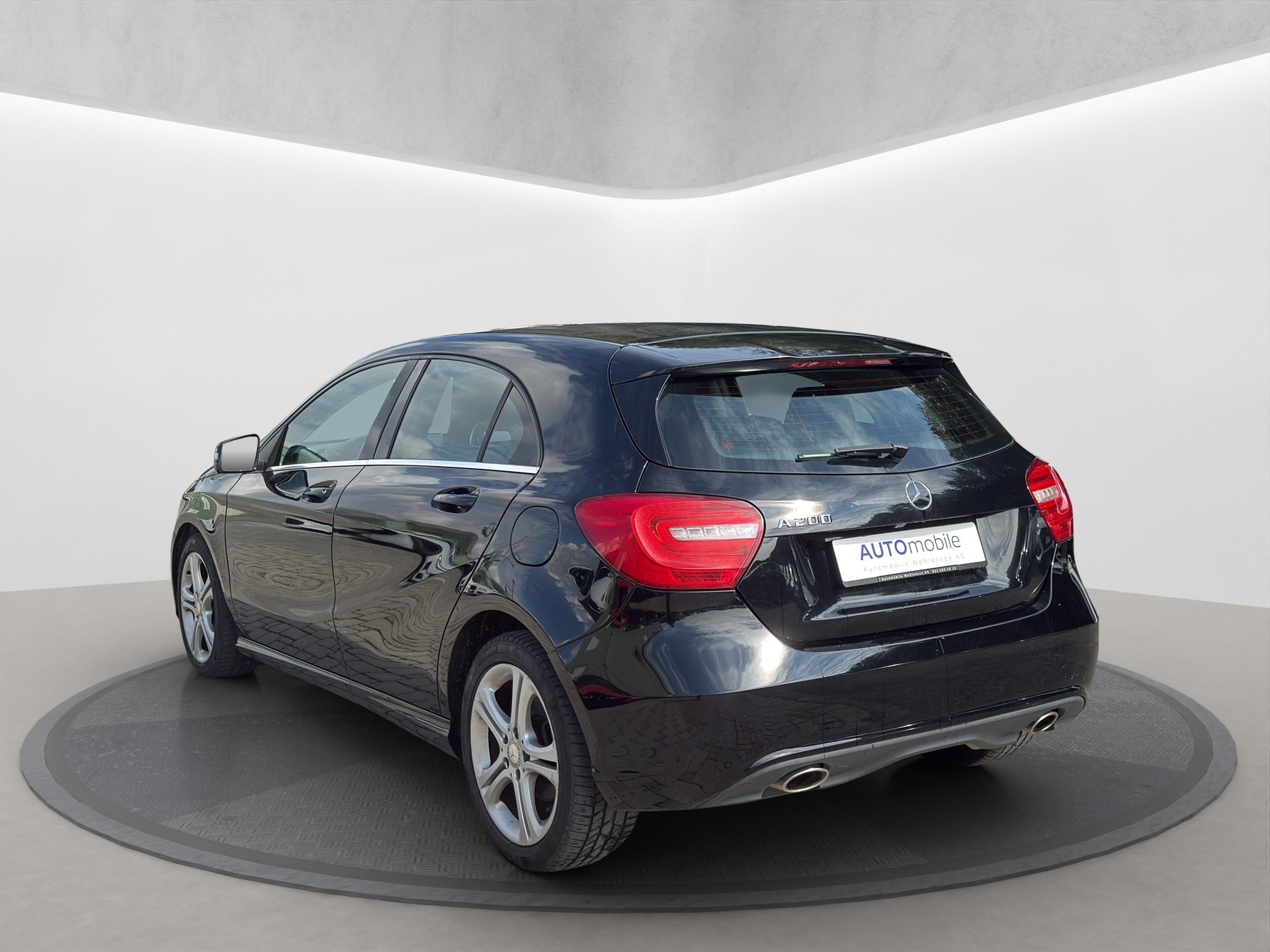 MERCEDES-BENZ A 200 Urban-image-6
