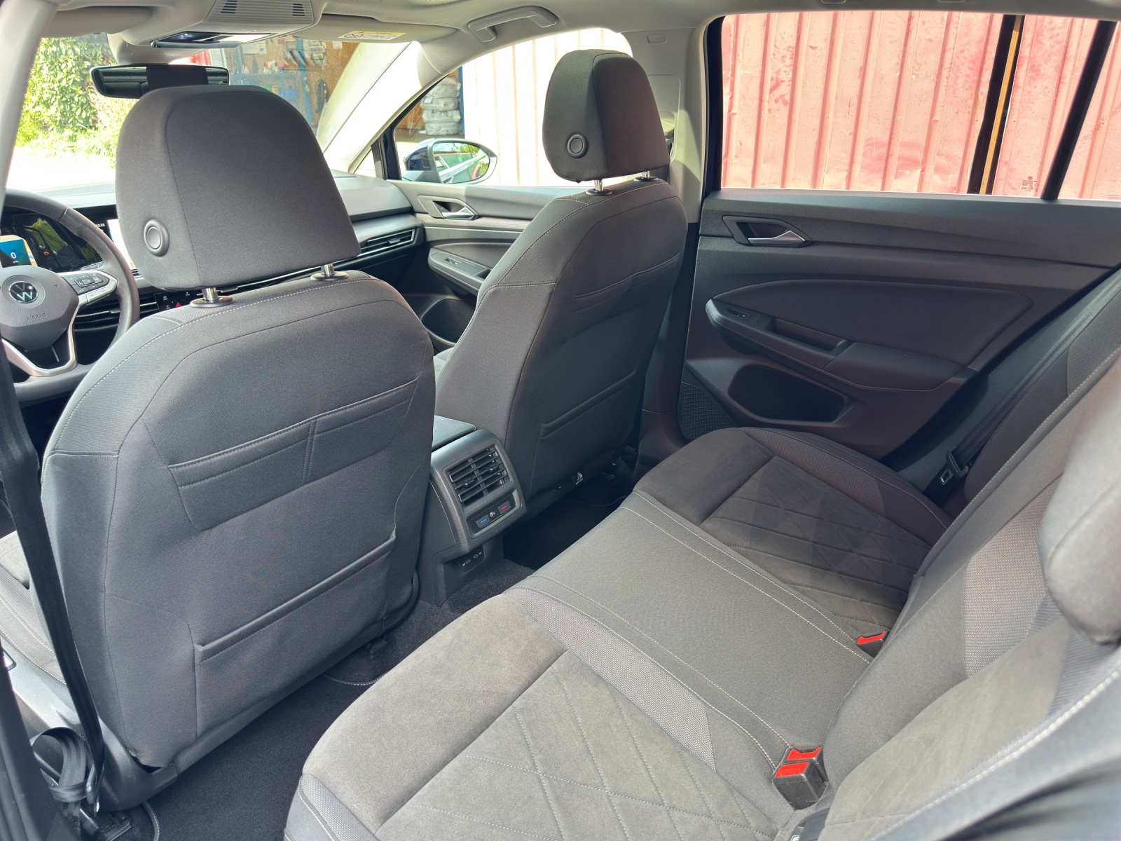 VW Golf 1.5 eTSI mHEV ACT Style DSG-image-17