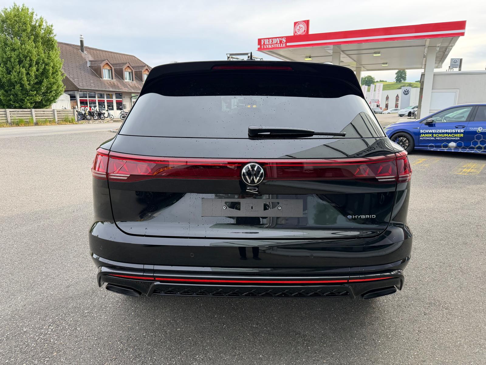 VW VW Touareg 3.0 TSI R-Line Final Edition Tiptronic-showroom-element-3