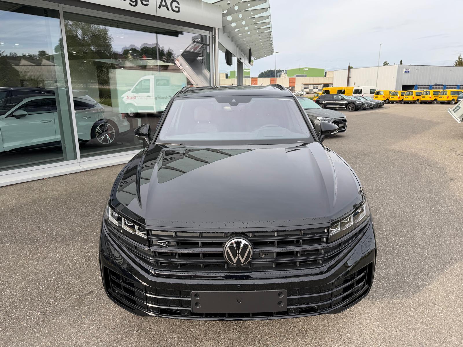 VW VW Touareg 3.0 TSI R-Line Final Edition Tiptronic-image-6