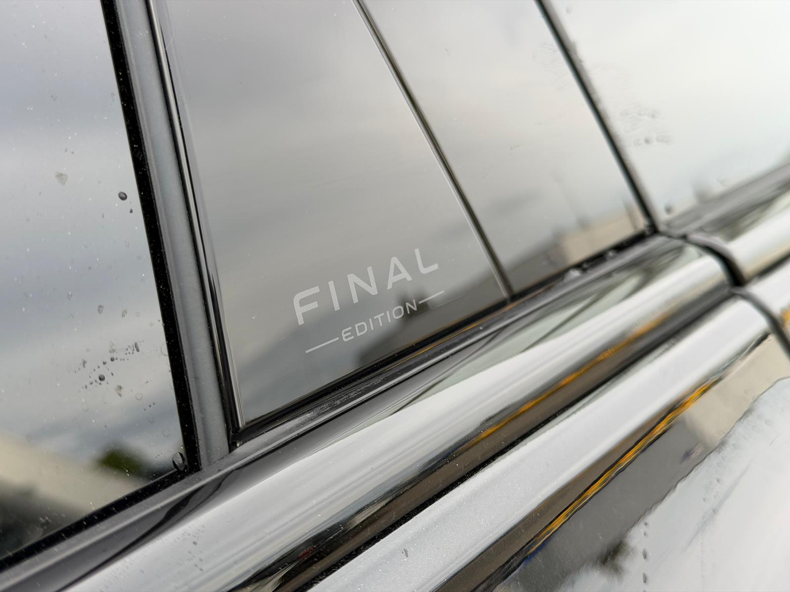 VW VW Touareg 3.0 TSI R-Line Final Edition Tiptronic-image-10
