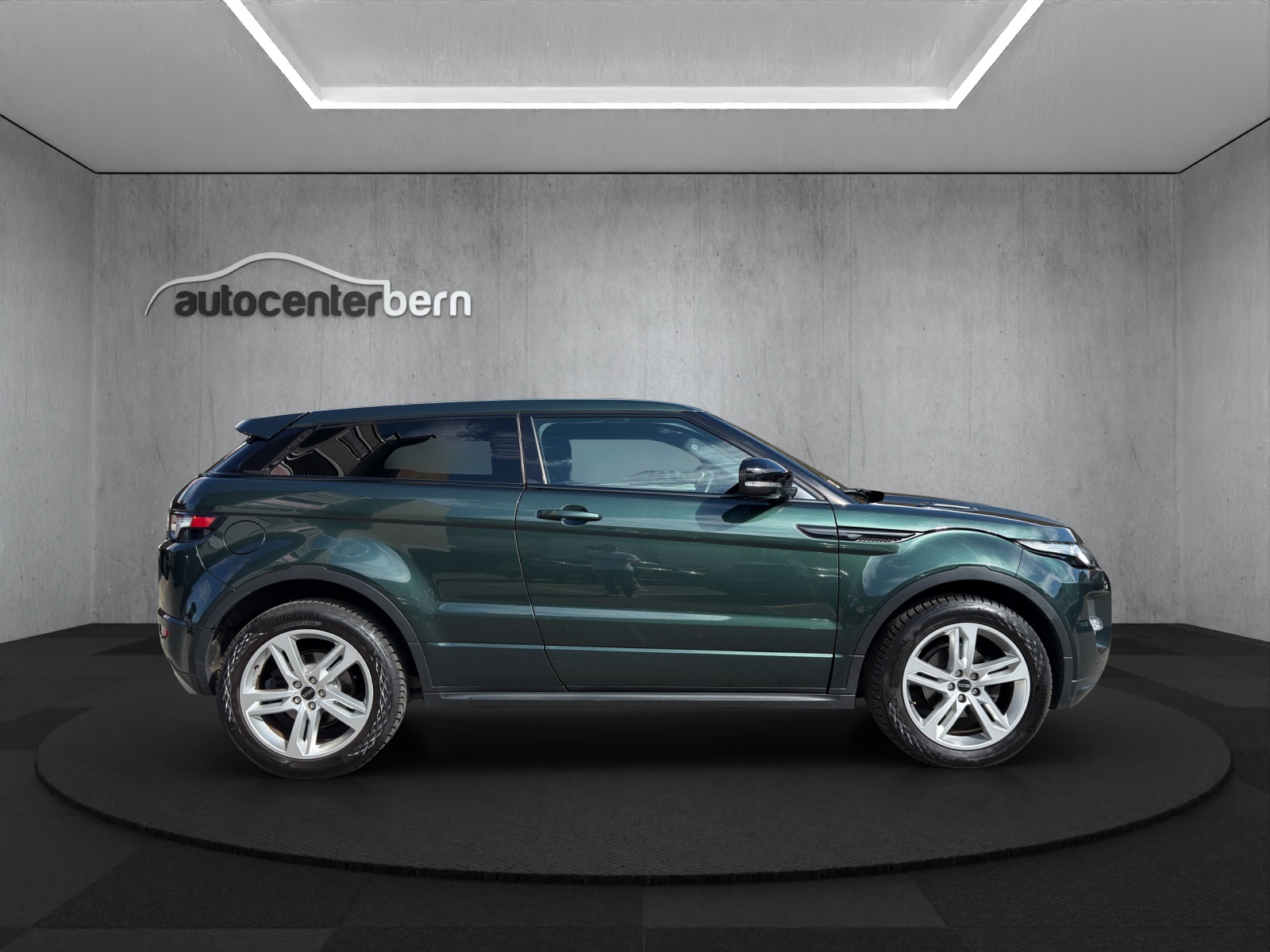 LAND ROVER Range Rover Evoque 2.2 SD4 Pure AT6-image-6