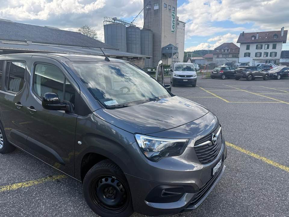 OPEL Combo Life XL 1.2 7 Plätze Edition-image-1