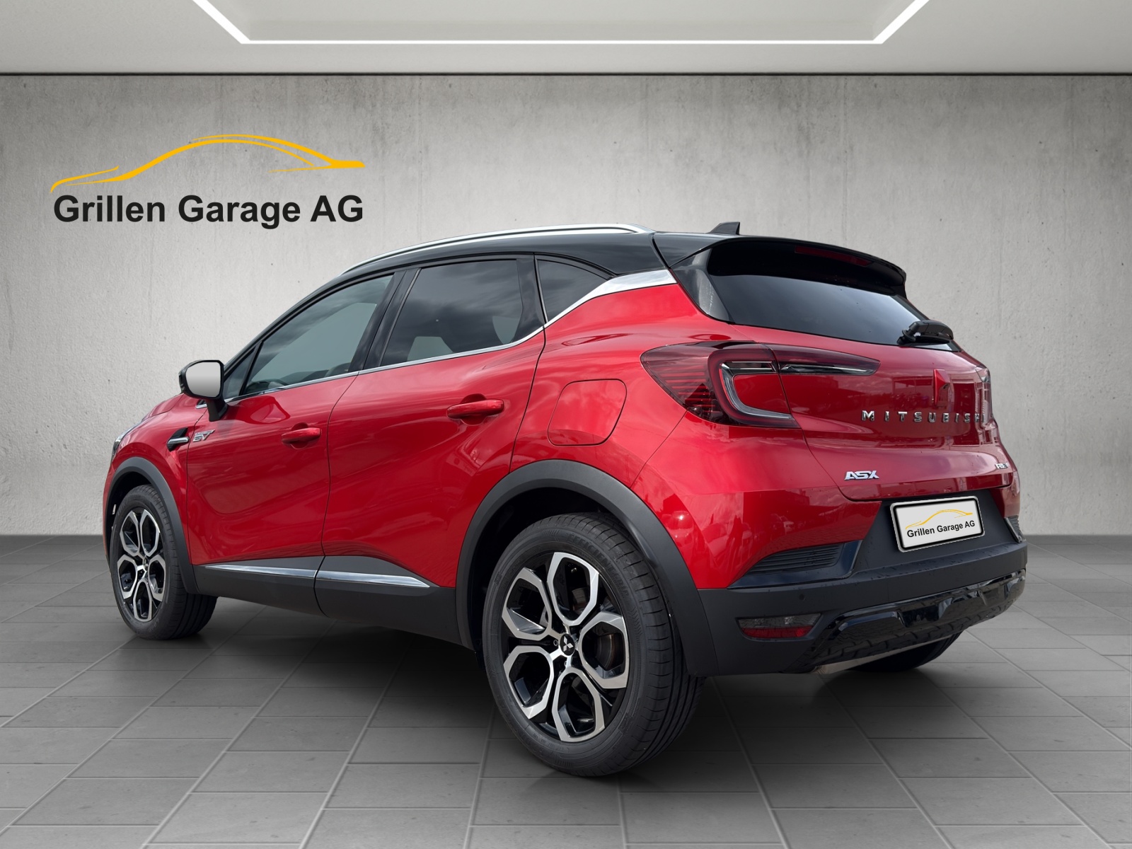MITSUBISHI ASX 1.6 PHEV Intense-showroom-element-2