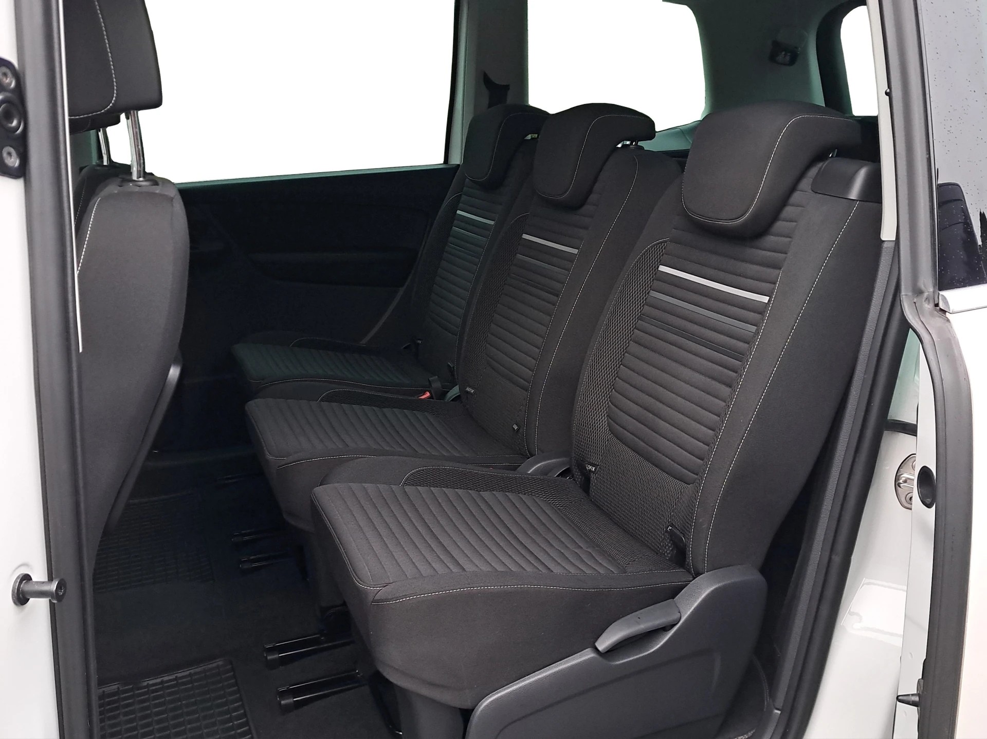 VW Sharan 2.0 TDI BlueMotion Technology Cup Anhängerkupplung-image-7