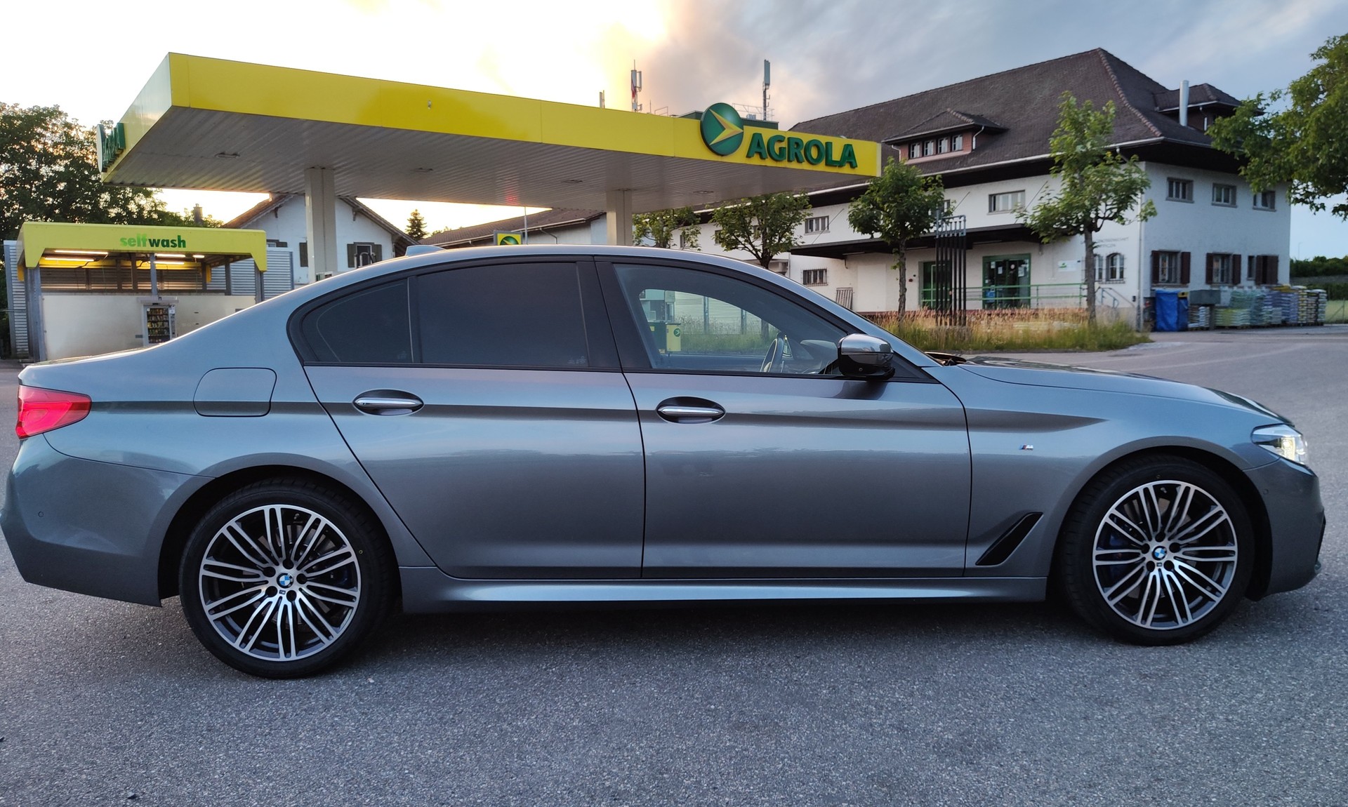 BMW 540i xDrive Sport Line Steptronic M Paket-image-3