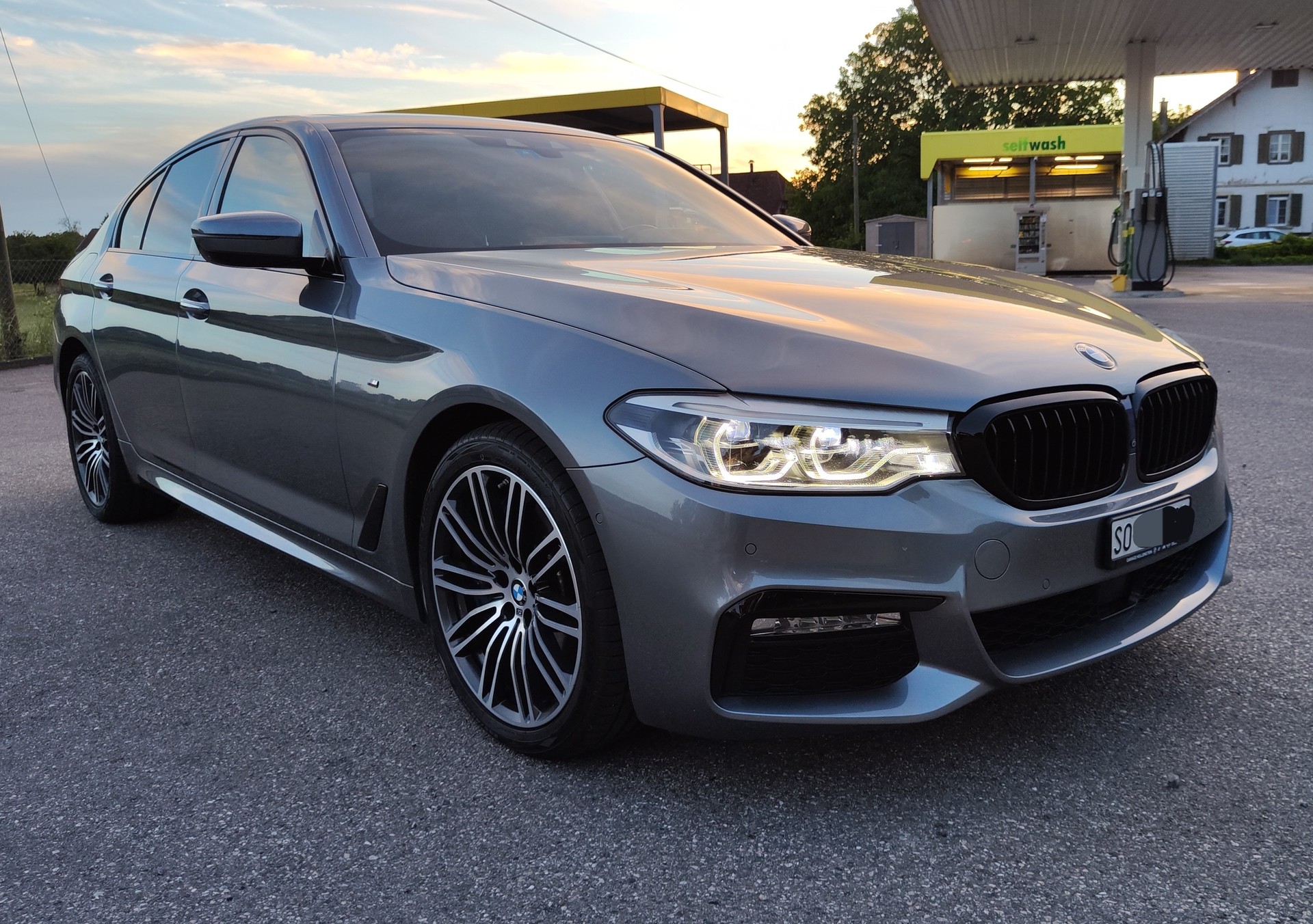 BMW 540i xDrive Sport Line Steptronic M Paket-image-2
