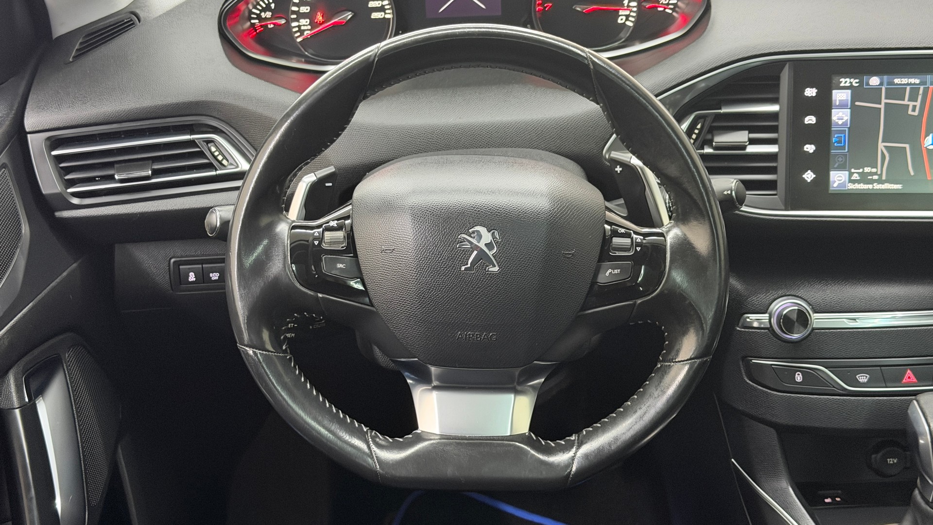 PEUGEOT 308 SW 1.2 THP Allure Automatic-image-9