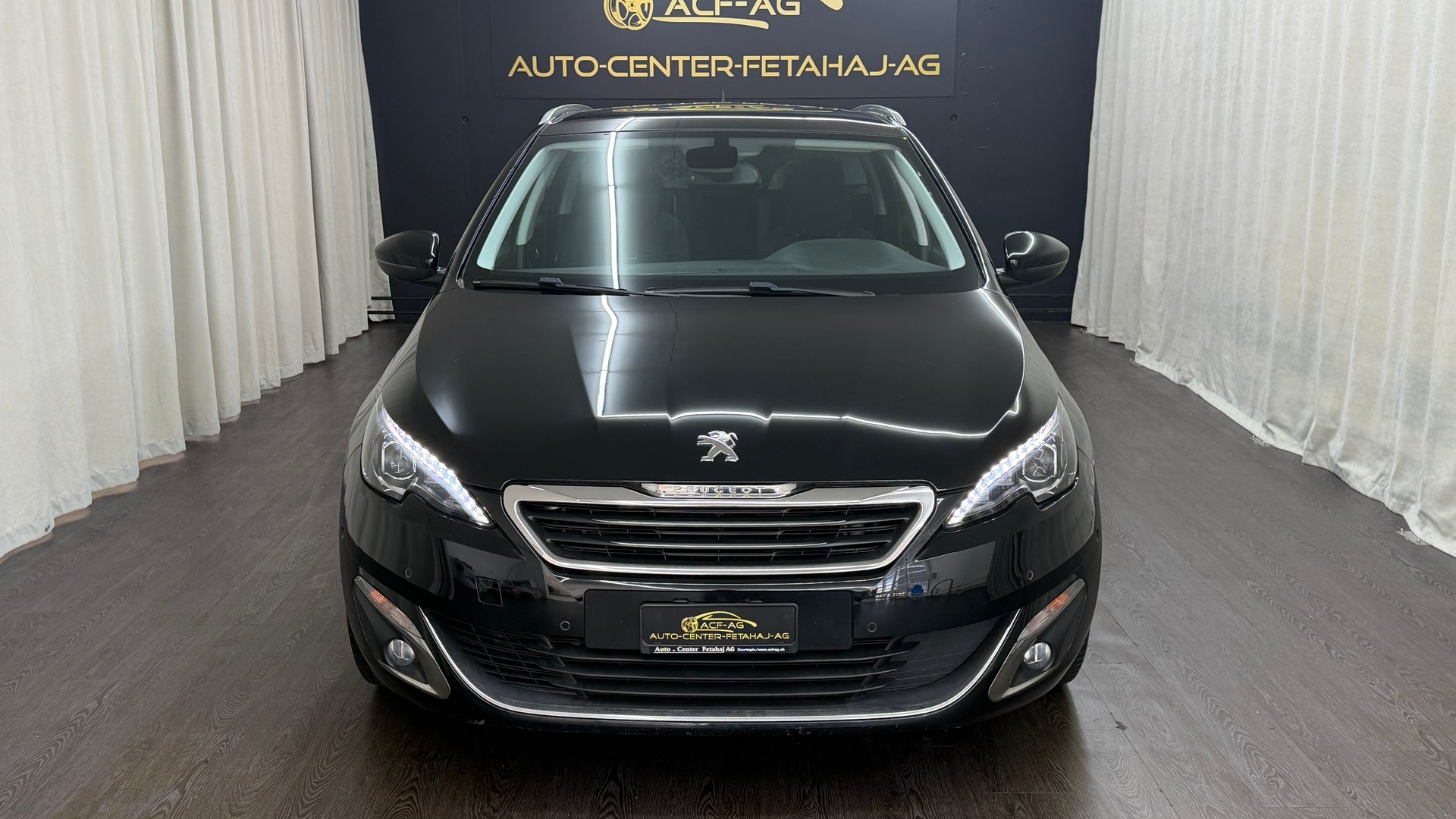 PEUGEOT 308 SW 1.2 THP Allure Automatic-image-1