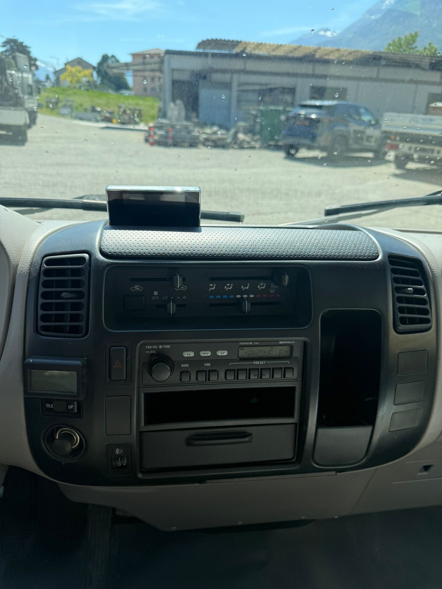 TOYOTA Dyna 150 SWB-image-7