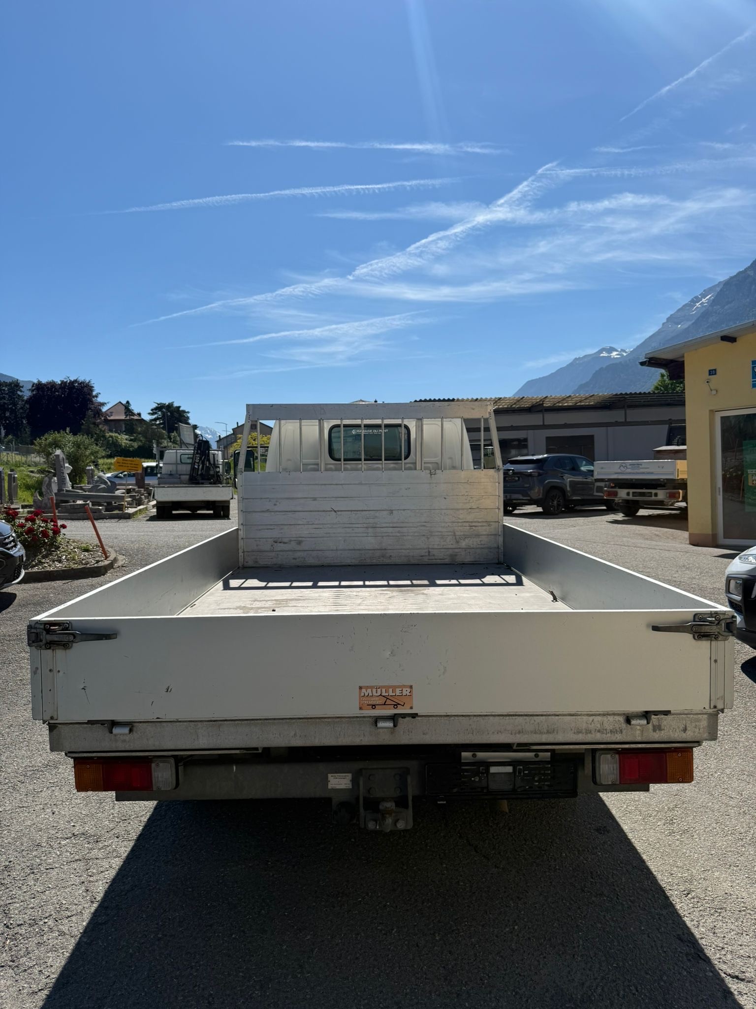 TOYOTA Dyna 150 SWB-image-2