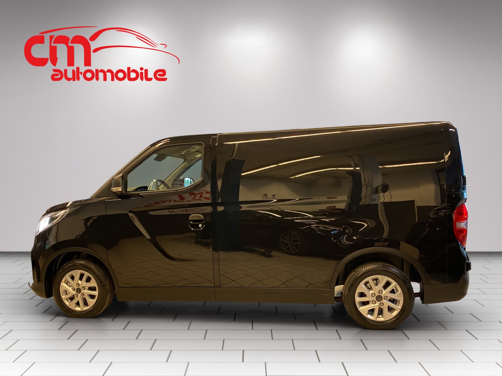 MAXUS eDELIVER 3 Kastenaufbau L1H1 50kWh-showroom-element-2