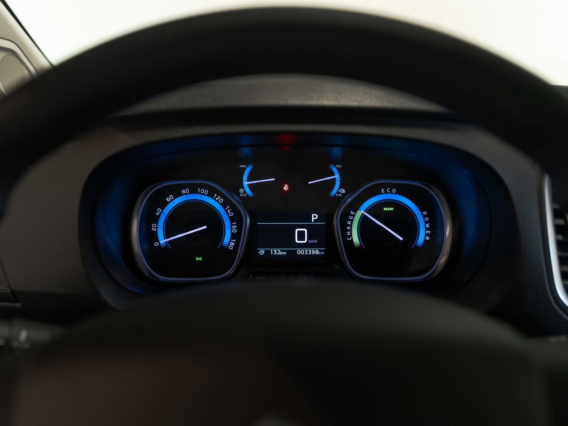 CITROEN e-Jumpy M 50kWh-image-21