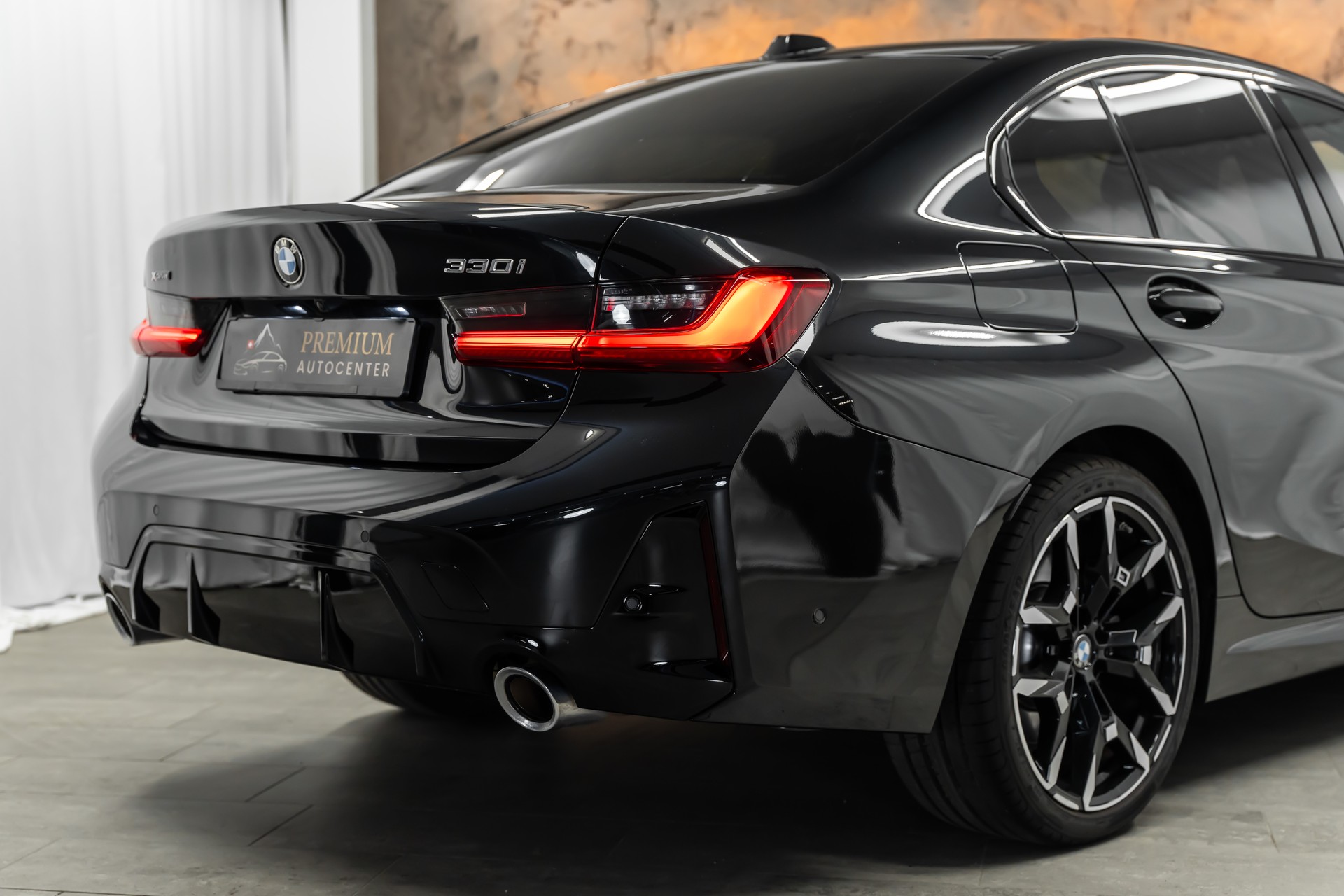 BMW 330i xDrive Steptronic M Sport *Facelift*Laser*Leder*Fahrassist*360°*-image-7