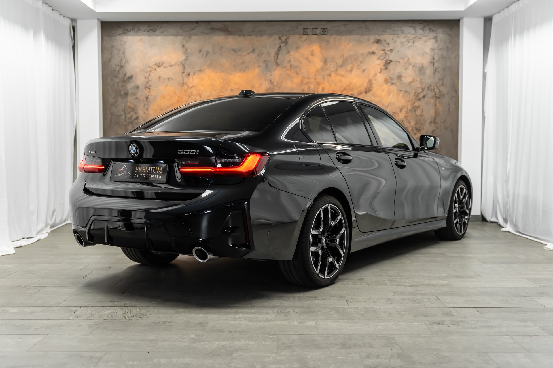 BMW 330i xDrive Steptronic M Sport *Facelift*Laser*Leder*Fahrassist*360°*-image-6