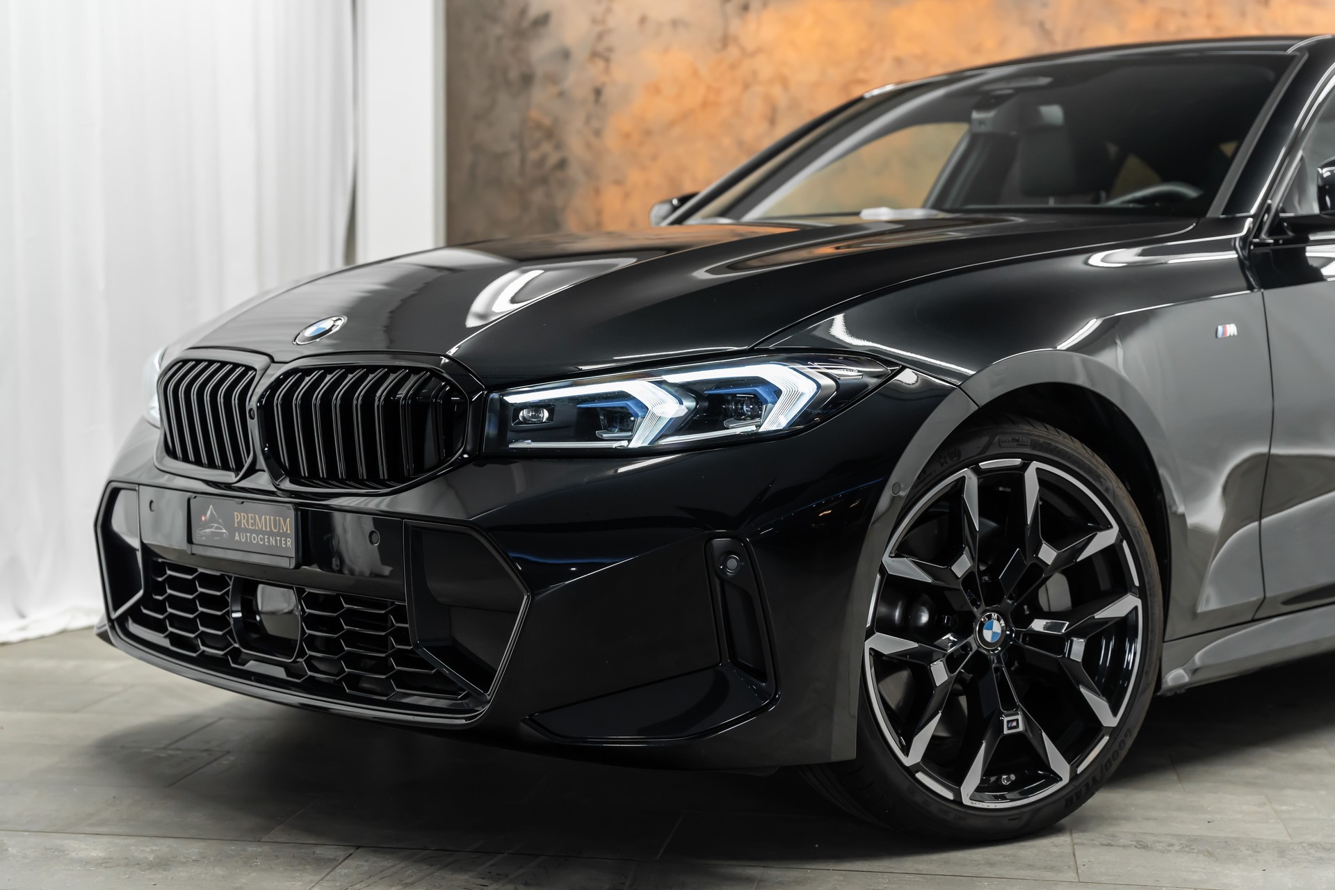 BMW 330i xDrive Steptronic M Sport *Facelift*Laser*Leder*Fahrassist*360°*-showroom-element-1