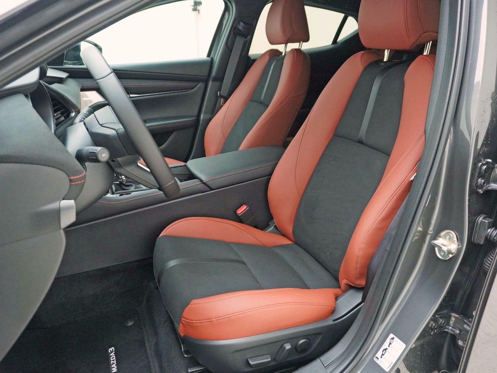 MAZDA 3 Hatchback 2.5 Nagisa-image-6