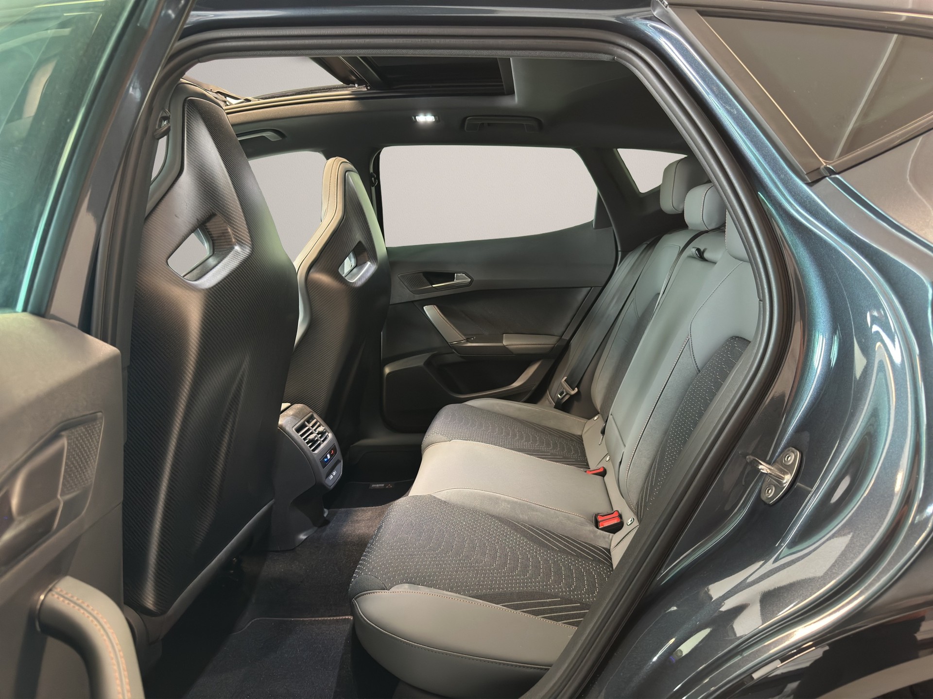 CUPRA Formentor 2.0TSI Extreme 4Drive DSG-image-11