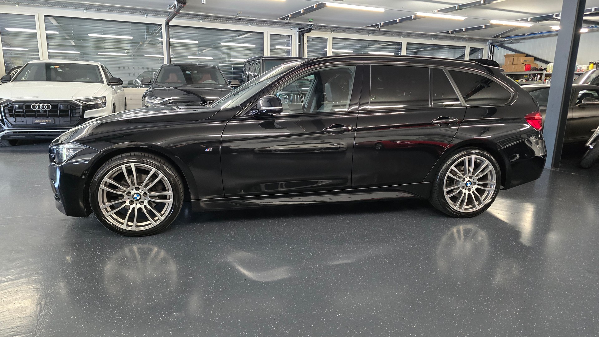 BMW 320d xDrive Touring Edition M Sport Steptronic-image-9