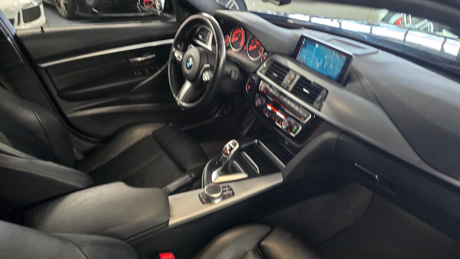 BMW 320d xDrive Touring Edition M Sport Steptronic-image-20