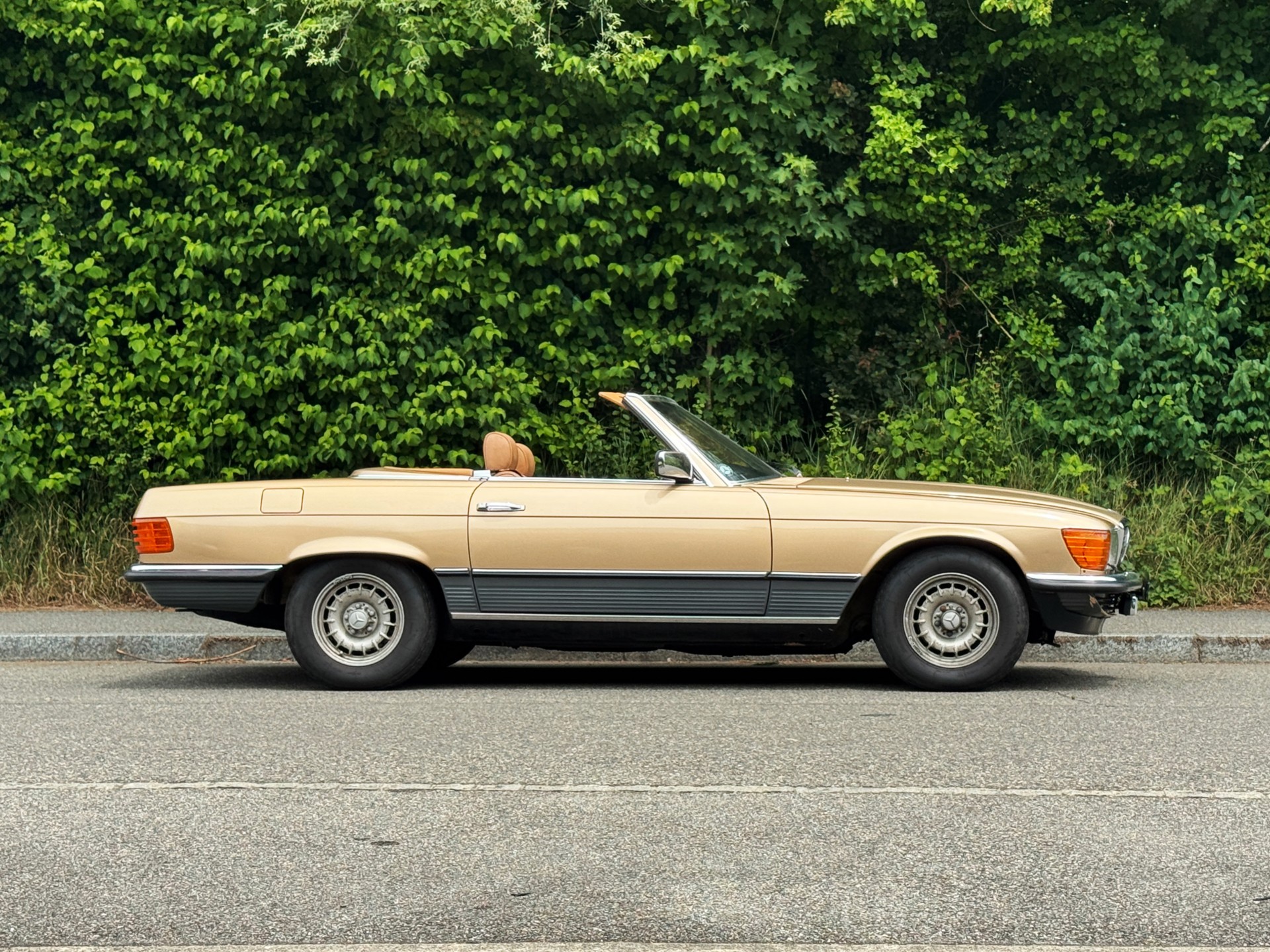 MERCEDES-BENZ SL 500-image-8