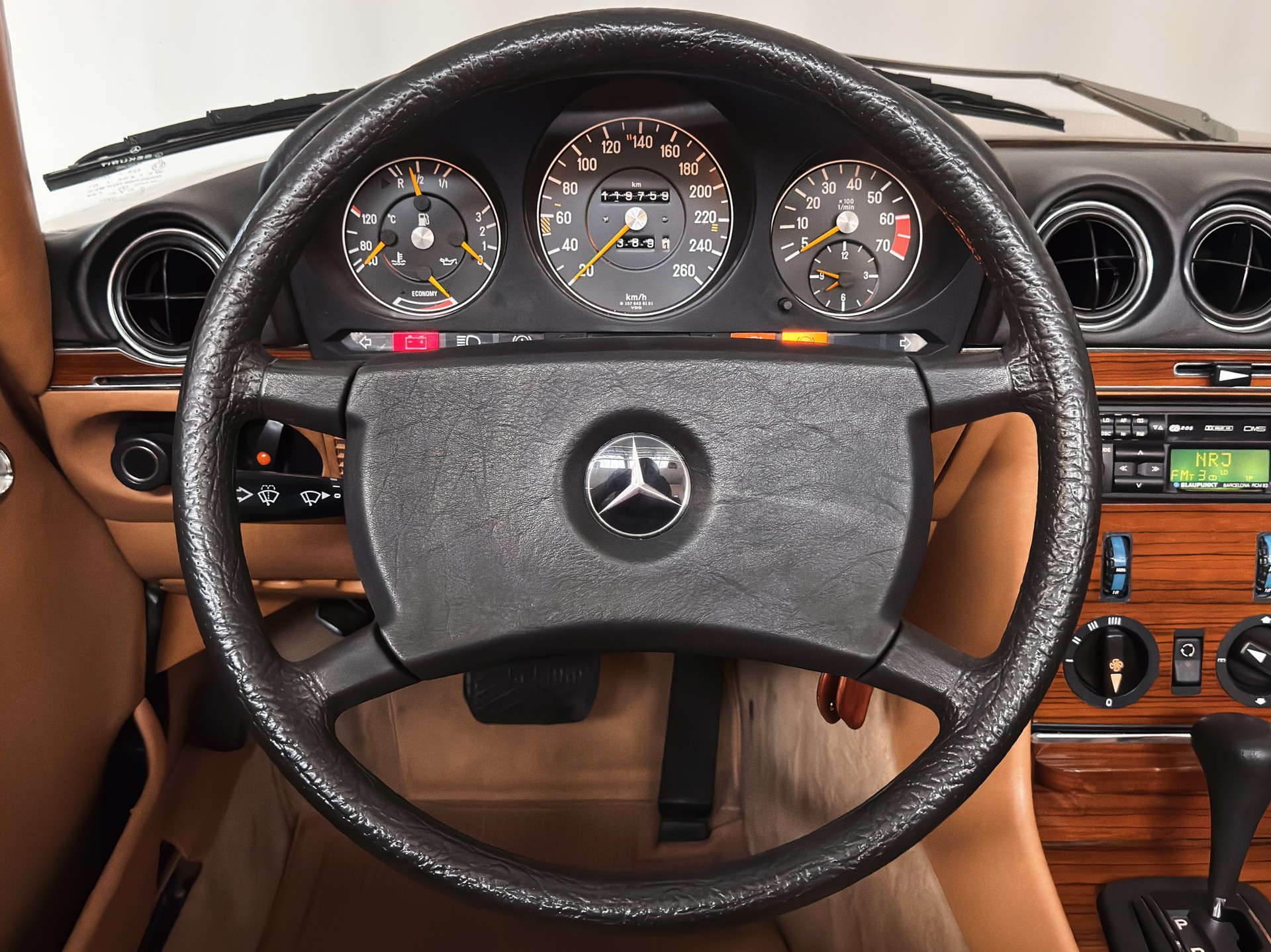 MERCEDES-BENZ SL 500-image-23