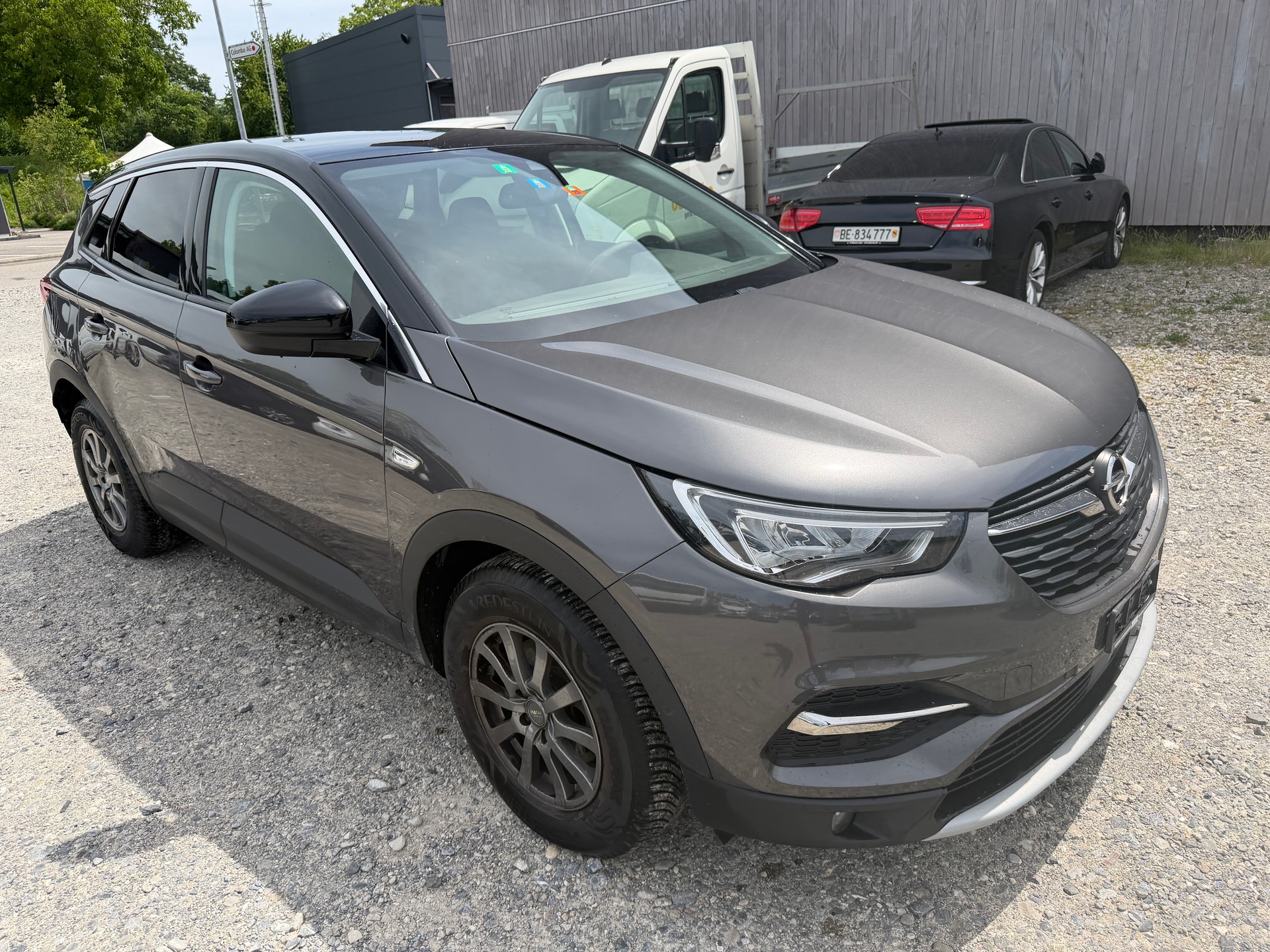 OPEL Grandland X 1.2i TP Excellence Automatik-image-1