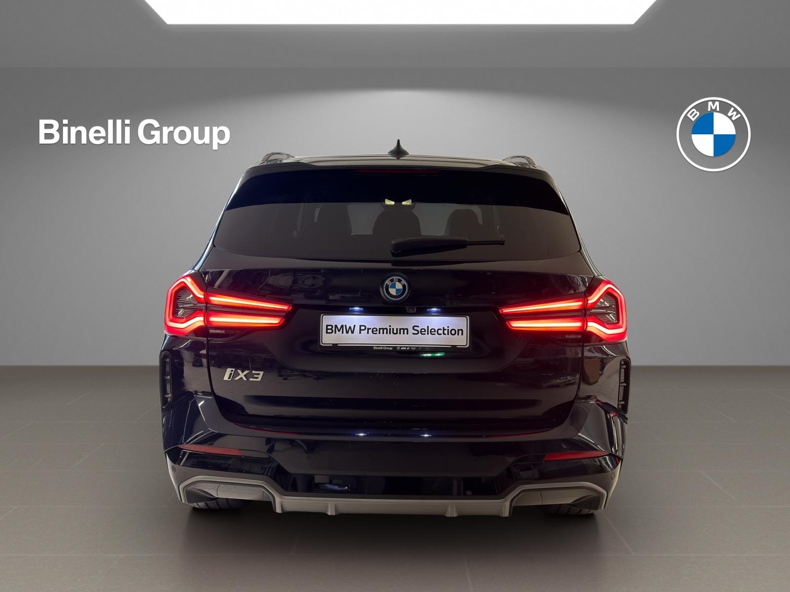 BMW iX3-image-4