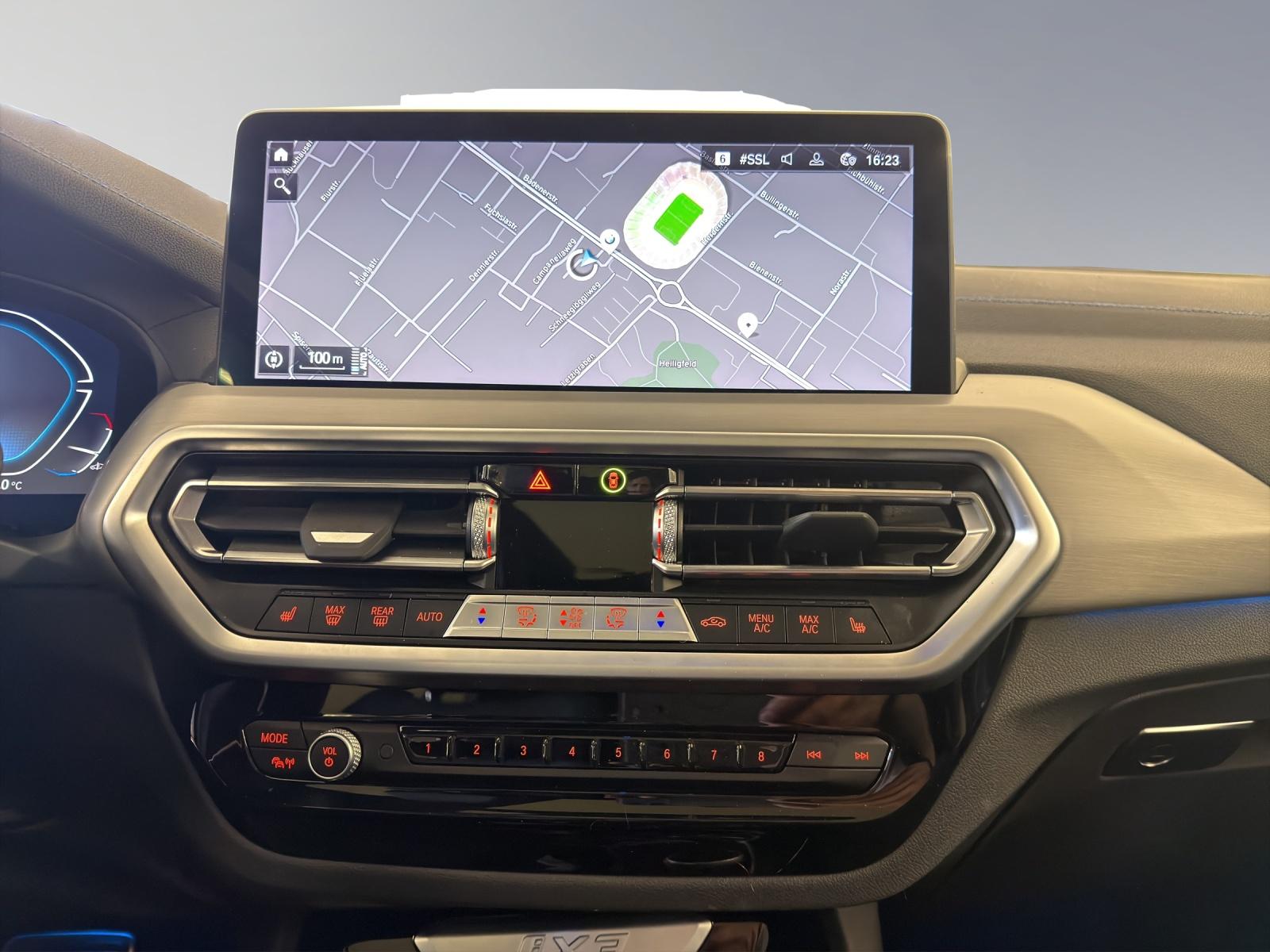 BMW iX3-image-14