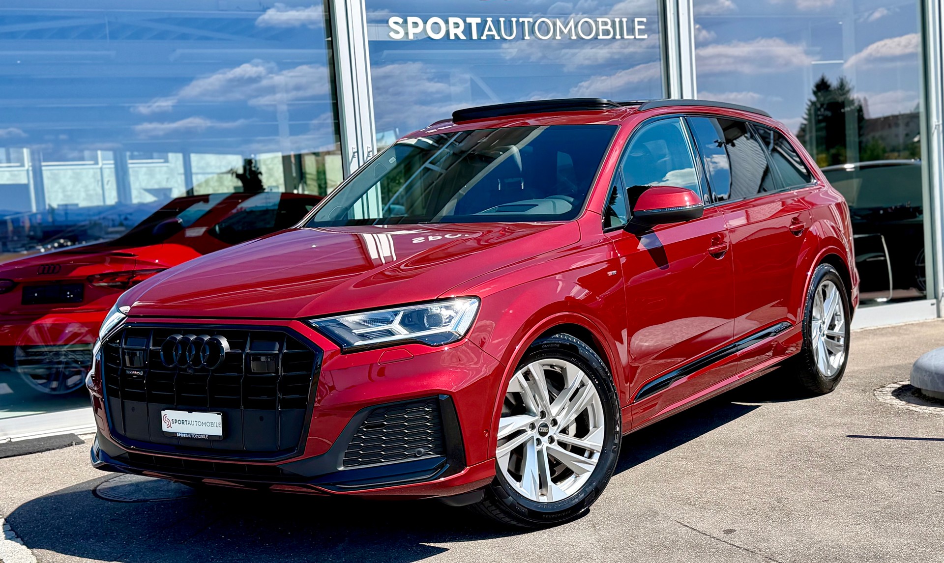 AUDI Q7 50 TDI quattro S Line tiptronic-showroom-element-1