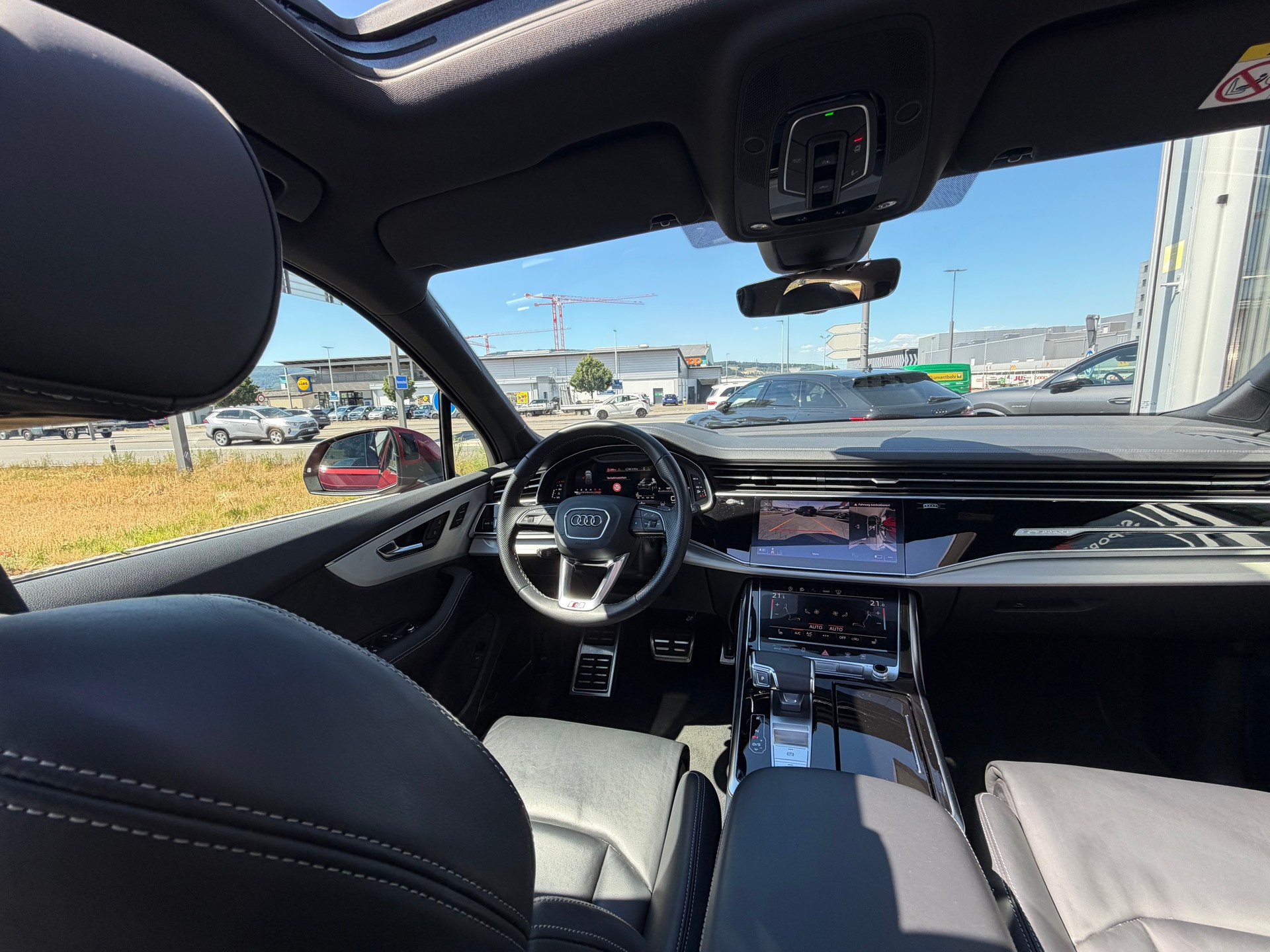 AUDI Q7 50 TDI quattro S Line tiptronic-image-16