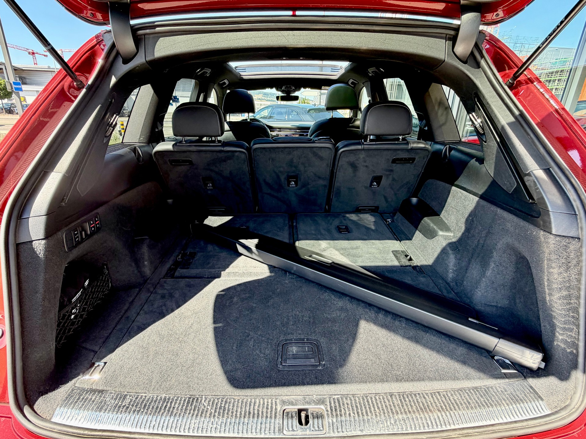 AUDI Q7 50 TDI quattro S Line tiptronic-image-8