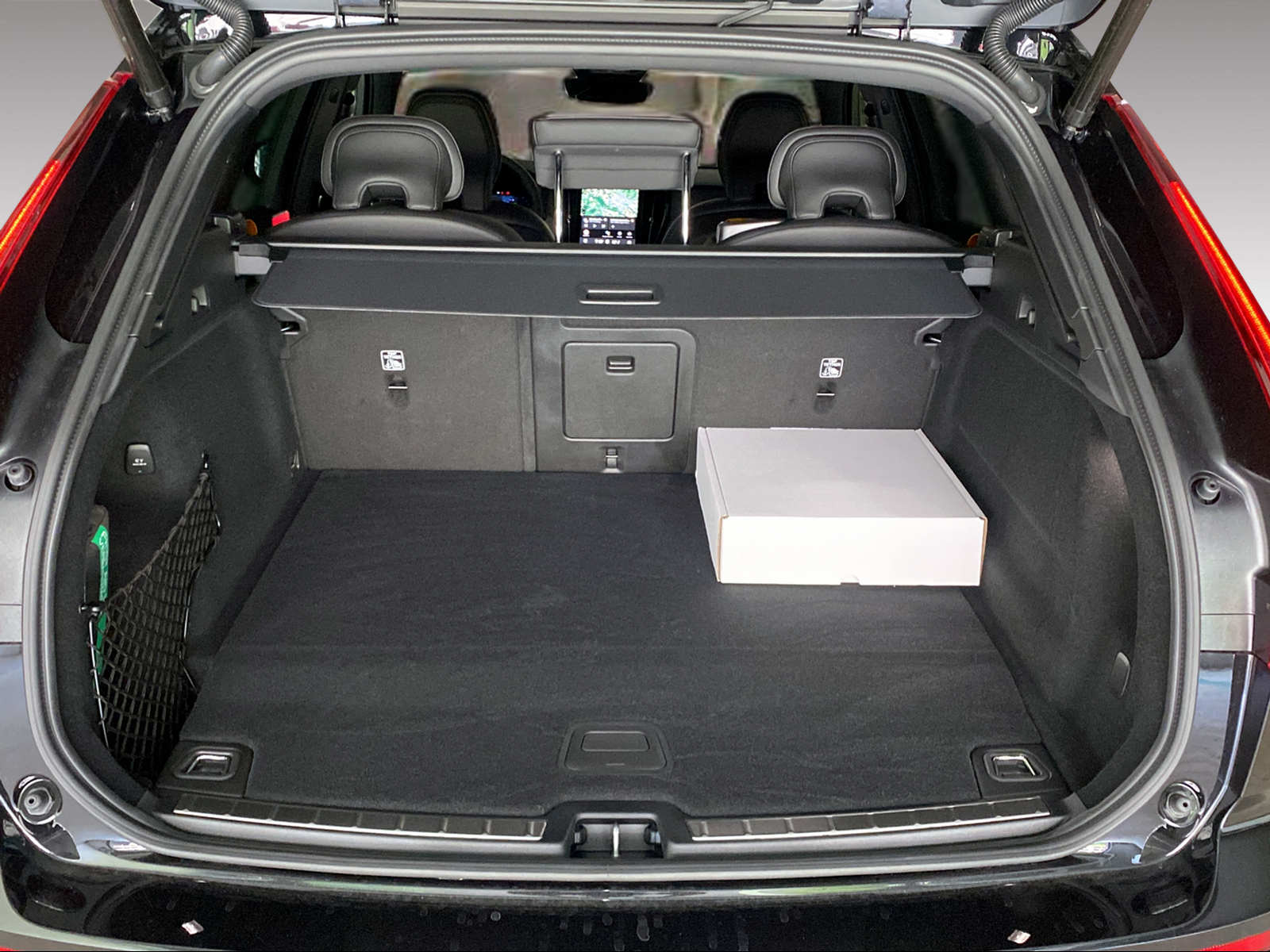 VOLVO XC60 2.0 T8 TE Polestar eAWD Last Edition-image-14