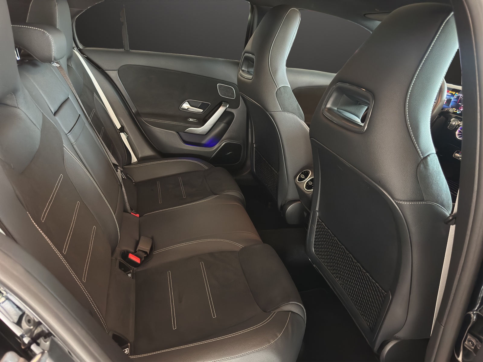 MERCEDES-BENZ A 250 e EQ Star 8G-DCT-image-11
