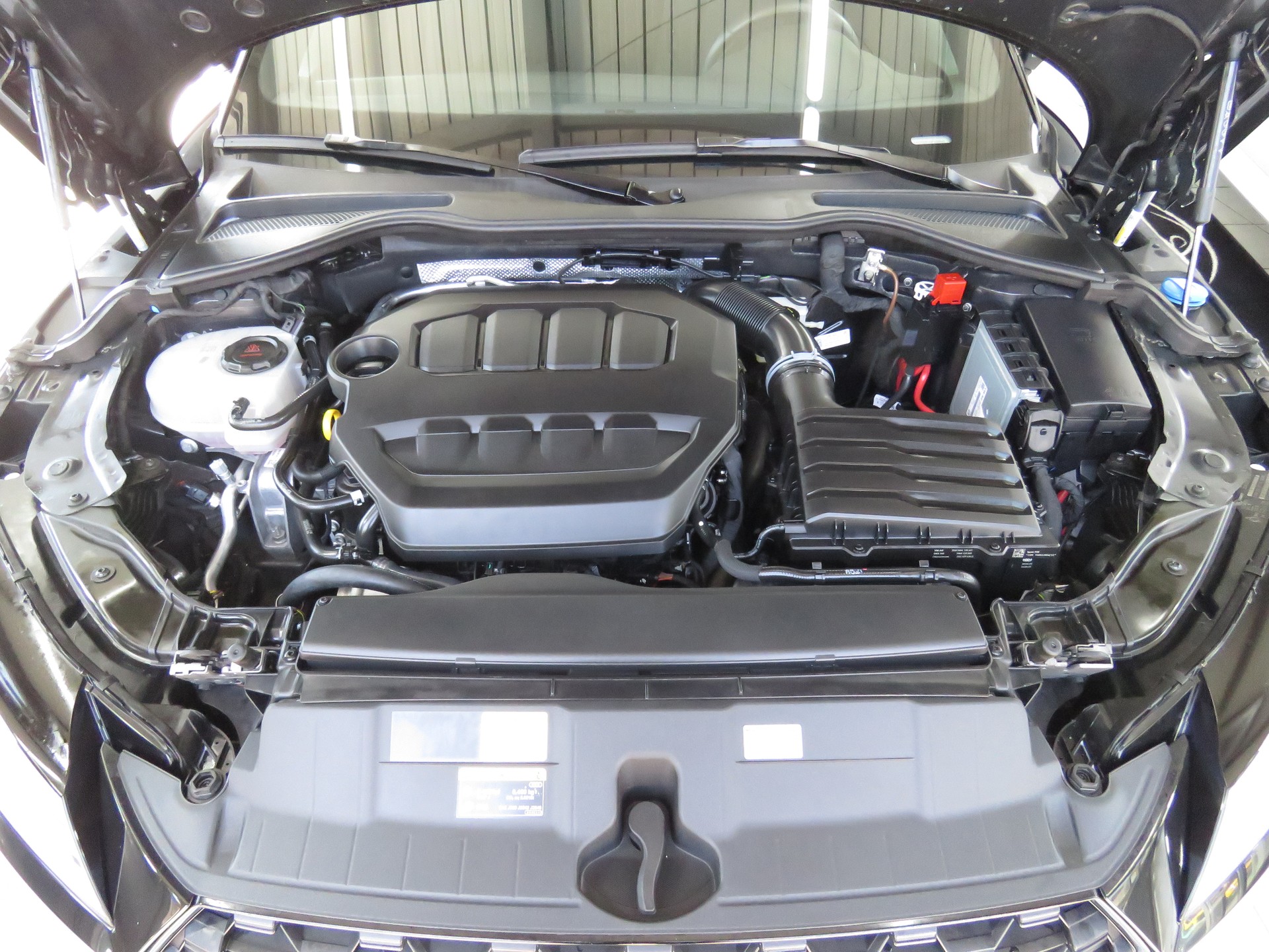 AUDI TT Coupé 45 TFSI Quattro S-tronic (Automat)-image-17