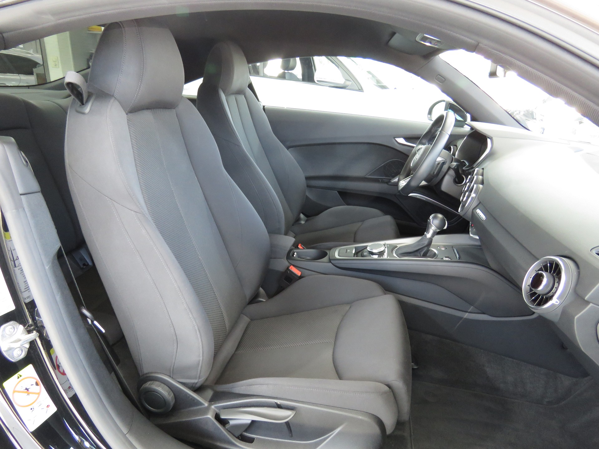 AUDI TT Coupé 45 TFSI Quattro S-tronic (Automat)-image-10