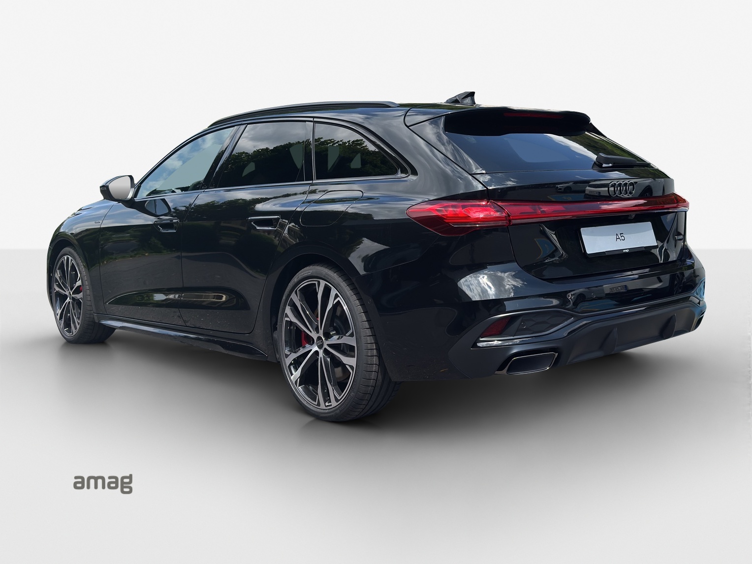 AUDI A5 Avant e-hybrid quattro 270 kW S tronic-image-2