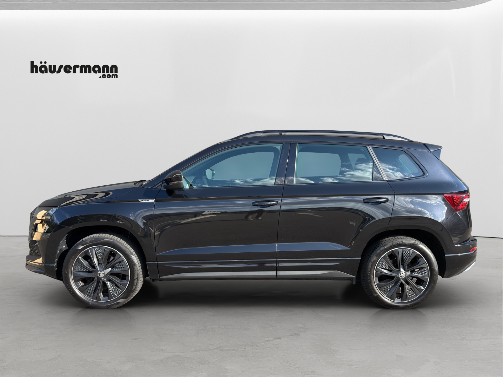 SKODA Karoq 2.0 TSI SportLine 4x4 DSG-showroom-element-1