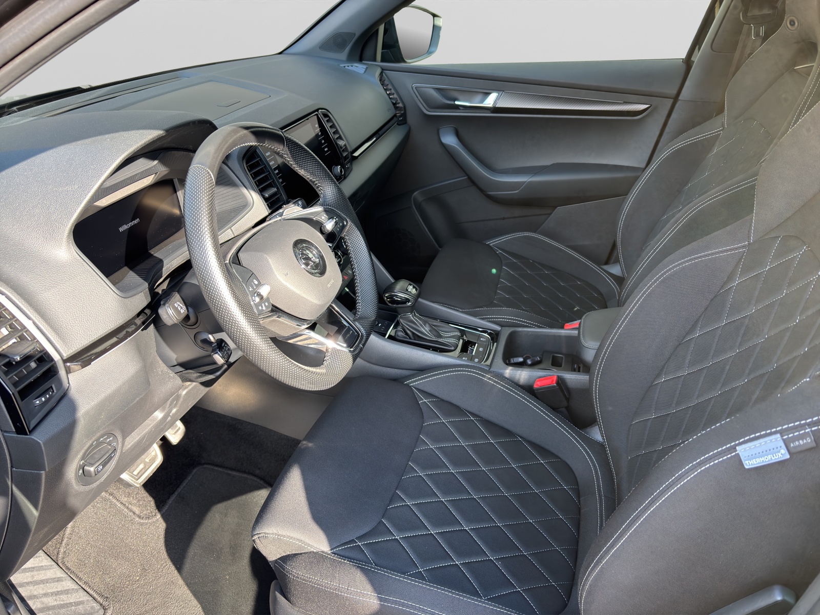 SKODA Karoq 2.0 TSI SportLine 4x4 DSG-showroom-element-3