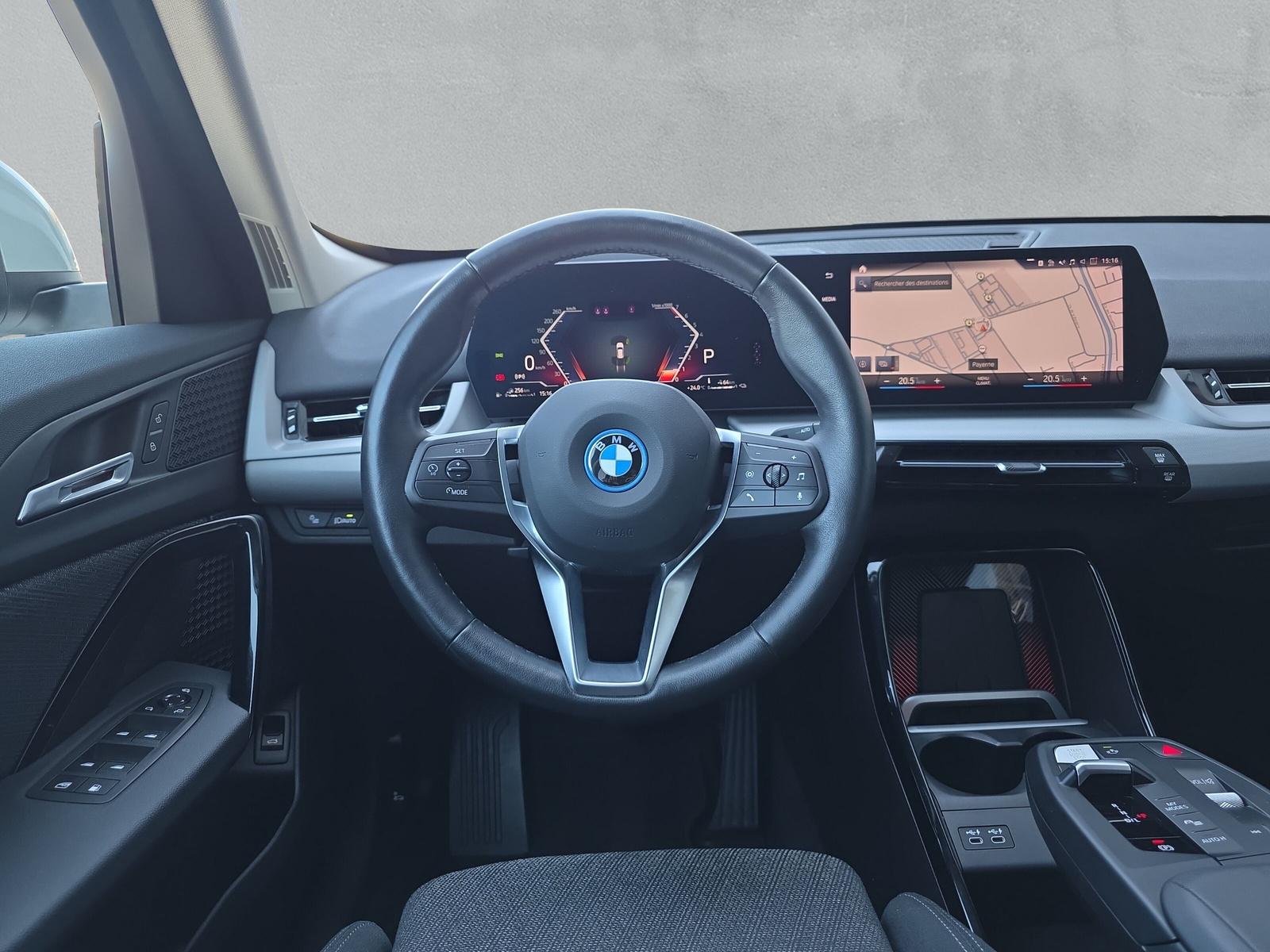 BMW X1 xDrive 30e U11 AHK (CH)-image-21