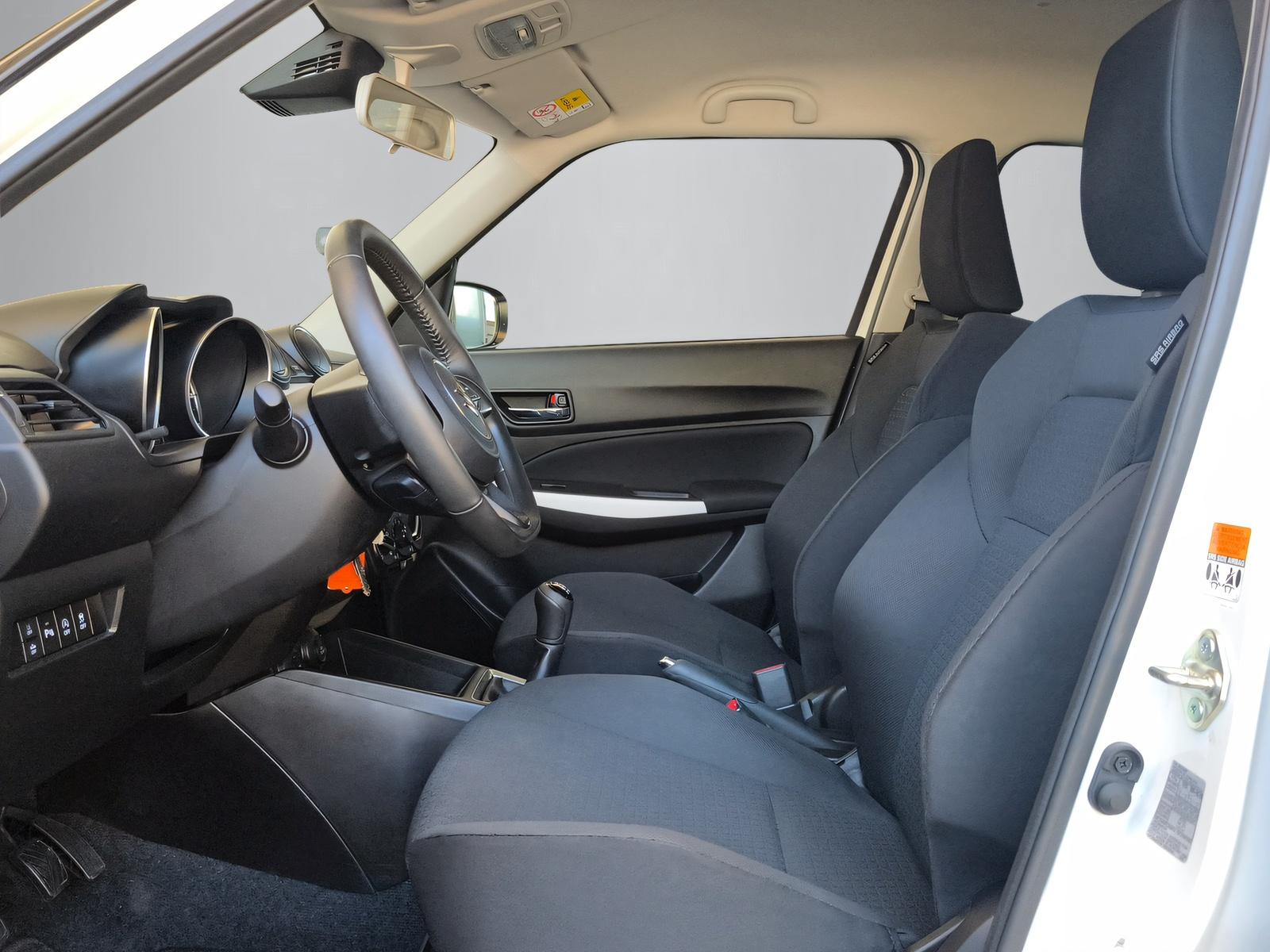 SUZUKI Swift 1.2 Piz Sulai Hybrid 4x4-showroom-element-2