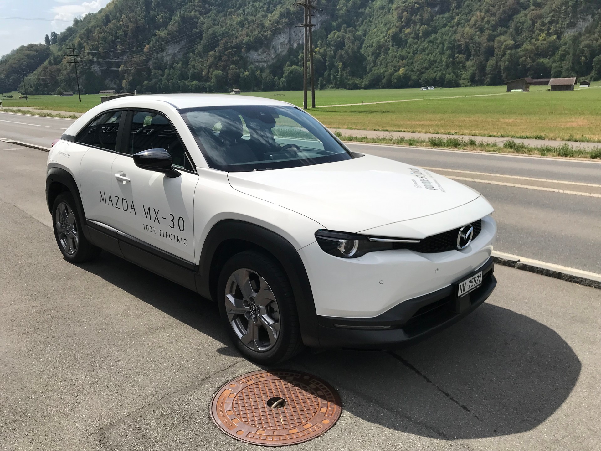 MAZDA MX-30 e-Skyactiv Ambition Plus-showroom-element-1