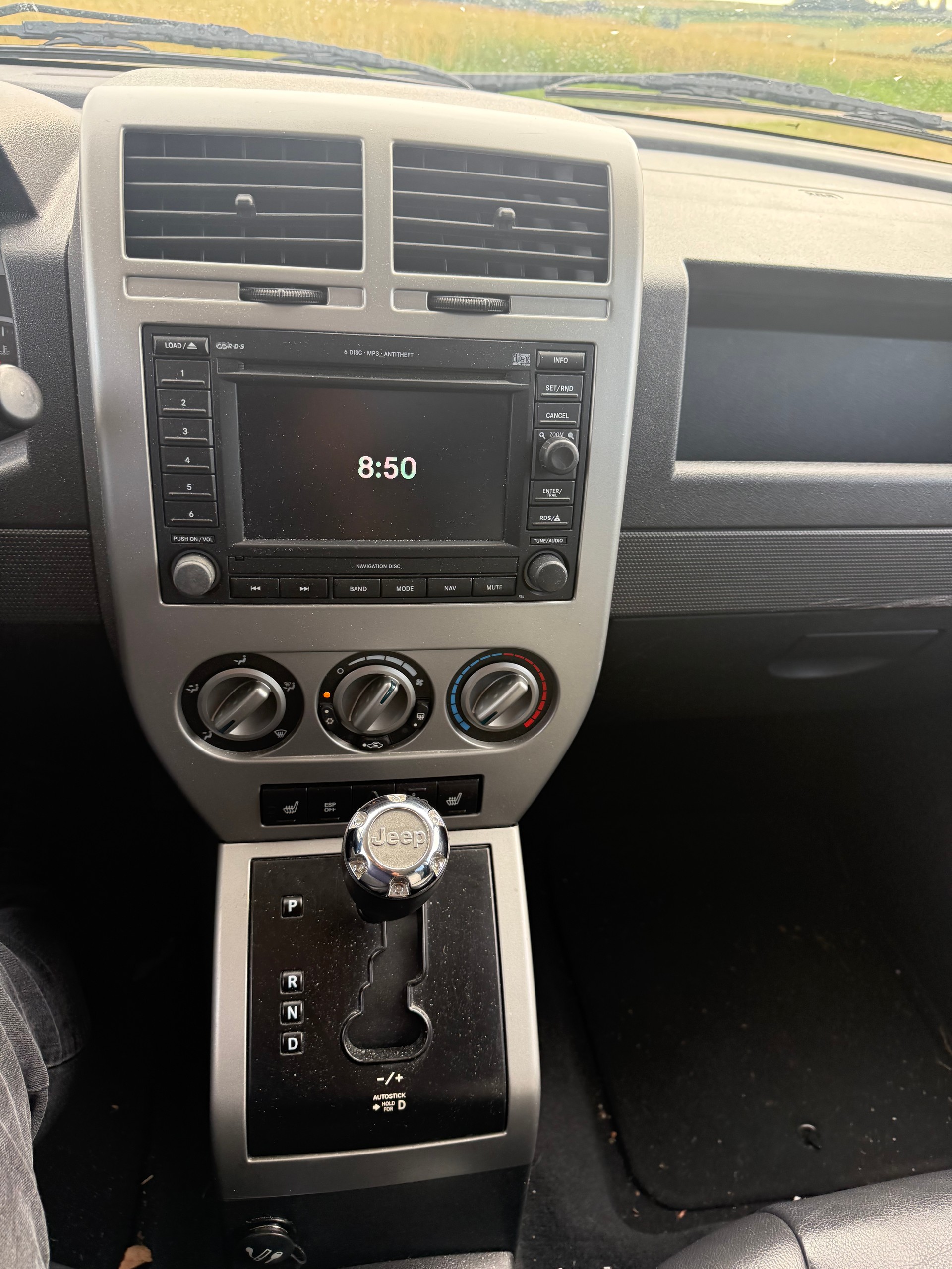 JEEP Compass 2.4 Limited CVT-image-13