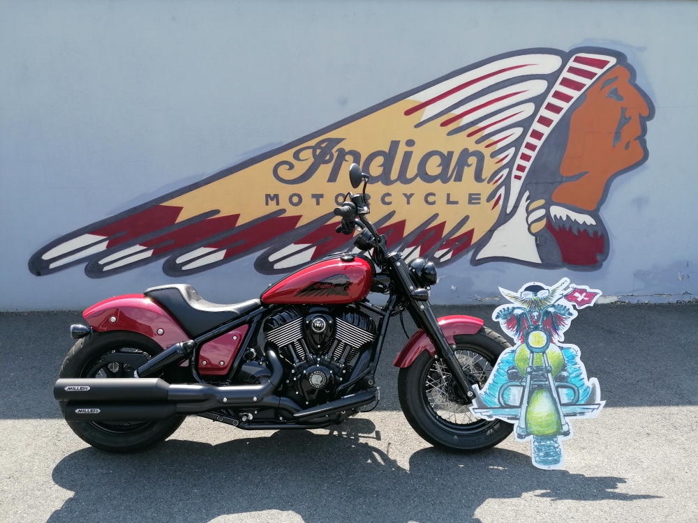 INDIAN Chief Bobber Dark-Horse 116-showroom-element-3