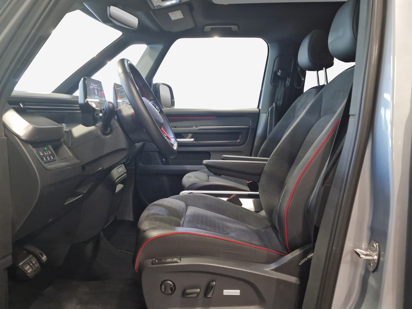 VW ID.Buzz LWB GTX 4 Motion-image-7