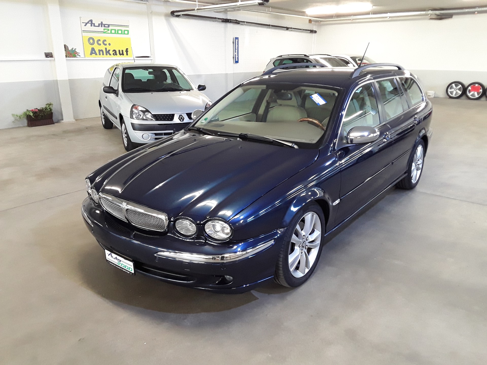 JAGUAR X-Type Estate 2.5 V6 Traction4 Sov. Anniv. Pack Autom.