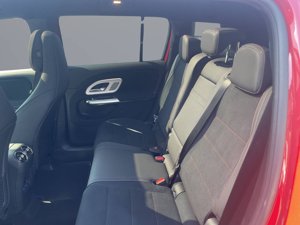 MERCEDES-BENZ GLB 220 4Matic 8G-Tronic-image-11