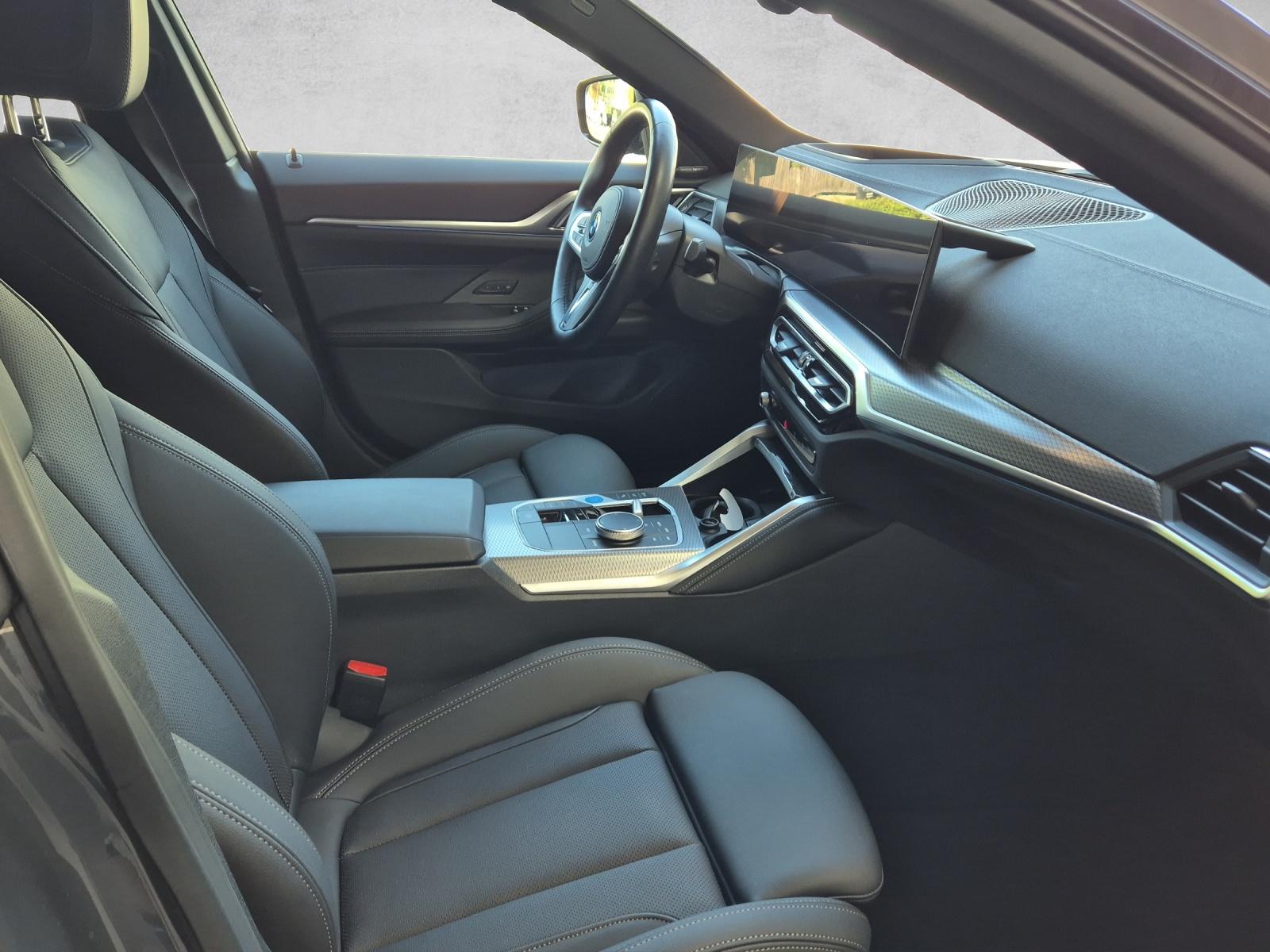 BMW i4 eDrive40-showroom-element-3