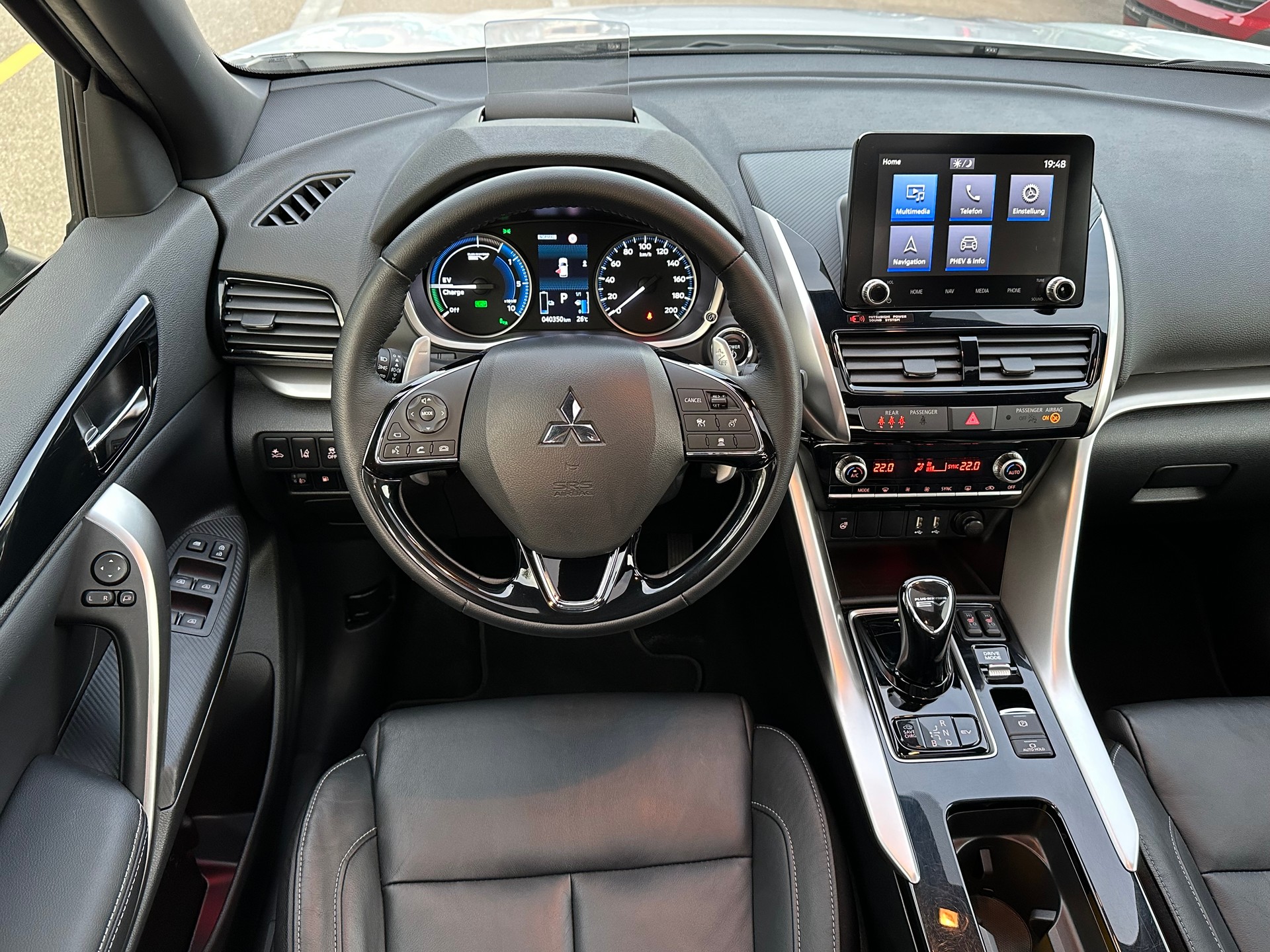 MITSUBISHI Eclipse Cross 2.4 PHEV Diamond 4WD-image-11